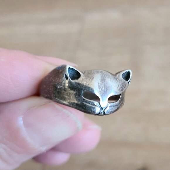 Sterling silver cat or cheetah ring. Stamped 925 silver unisex jewelry. - Picture 3 of 7
